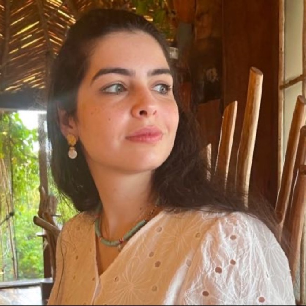 Meet your Posher, Nour